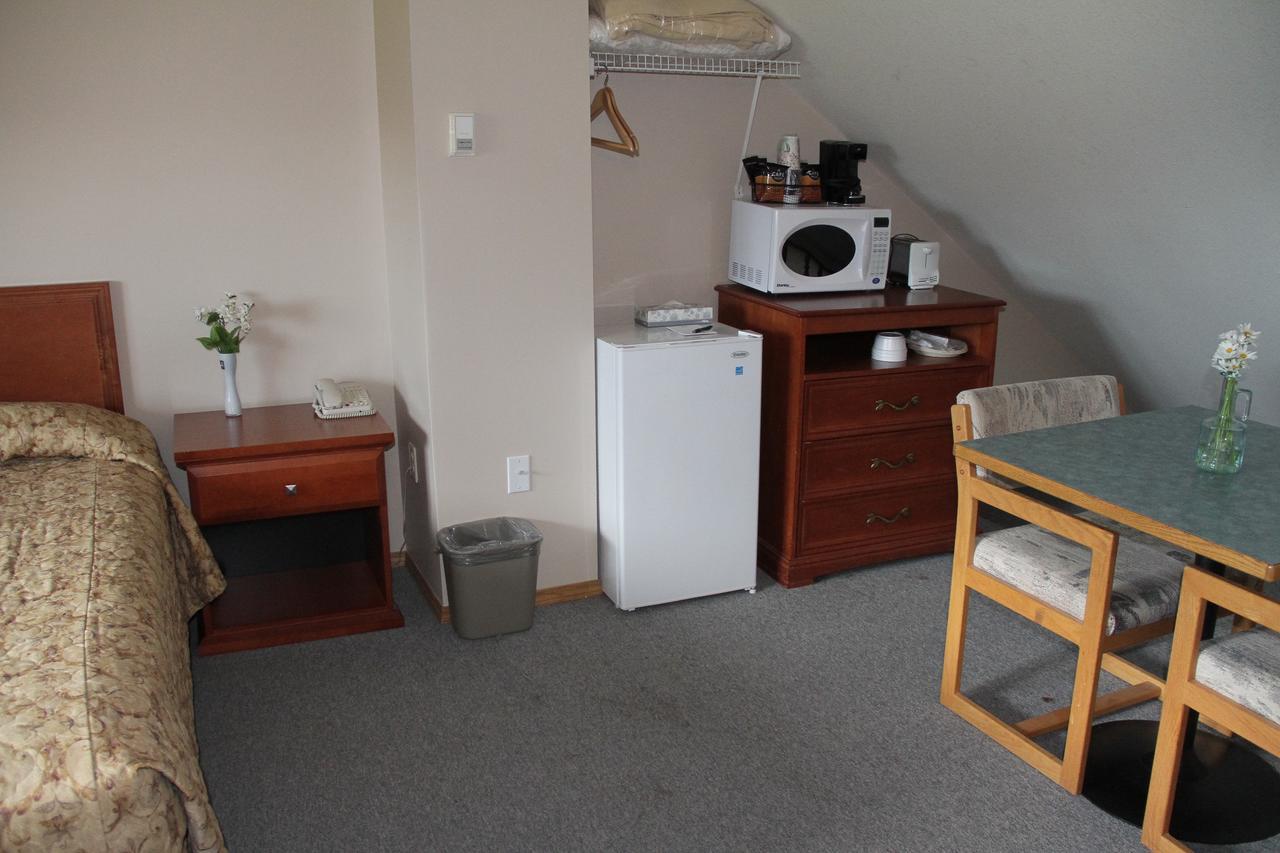 Garden Court Motel Manning 외부 사진