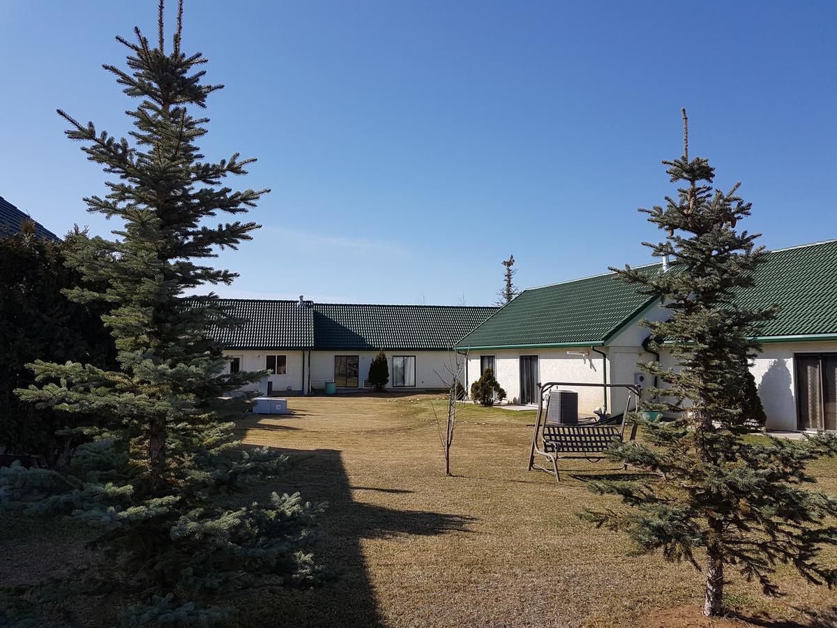 Garden Court Motel Manning 외부 사진